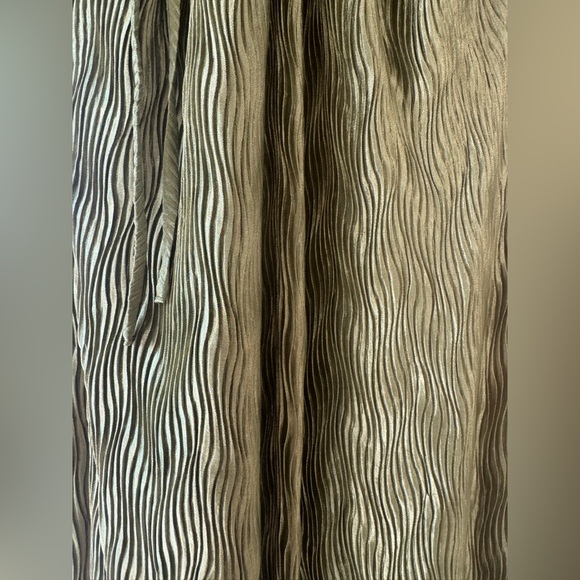 NWT House of Harlow Frederick Green Halter Dress - Picture 4 of 6